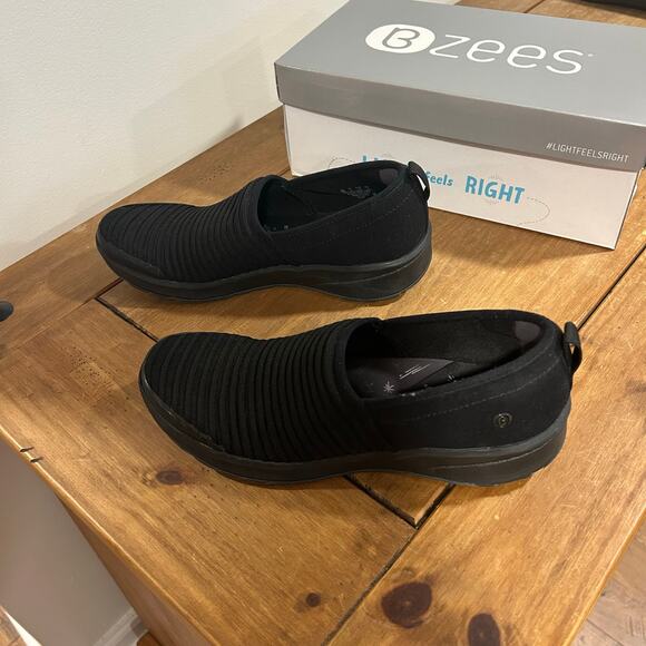 BZEES Sz 8 Black Glee Comfort Slip On Ribbed  Lightweight Knit Upper Stretch Sho - Picture 3 of 10